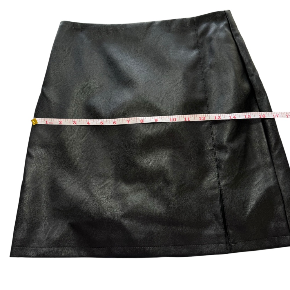 NWT TOPSHOP Faux Leather Mini Skirt‎ Vegan Leather Split Party Holiday 4 Small - Picture 11 of 13